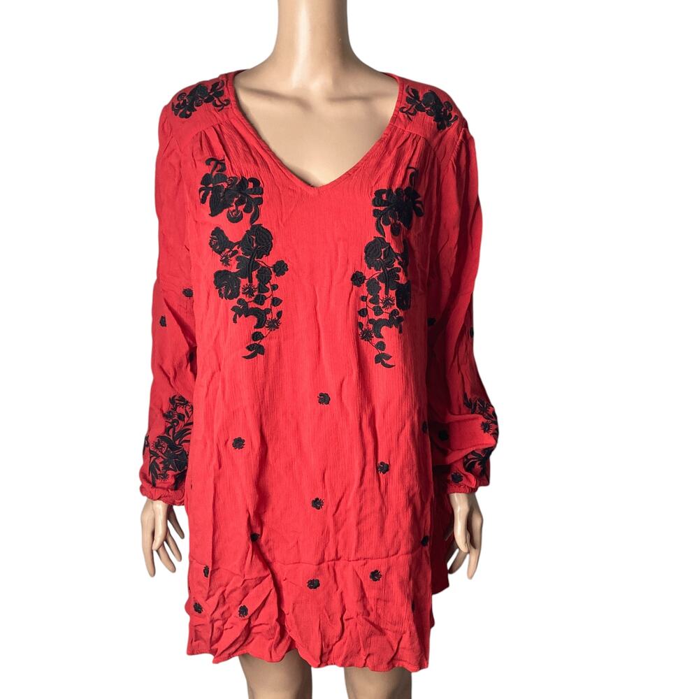Vintage Denim 24/7 Blouse Womens 18W Red Black Floral Embroidered
